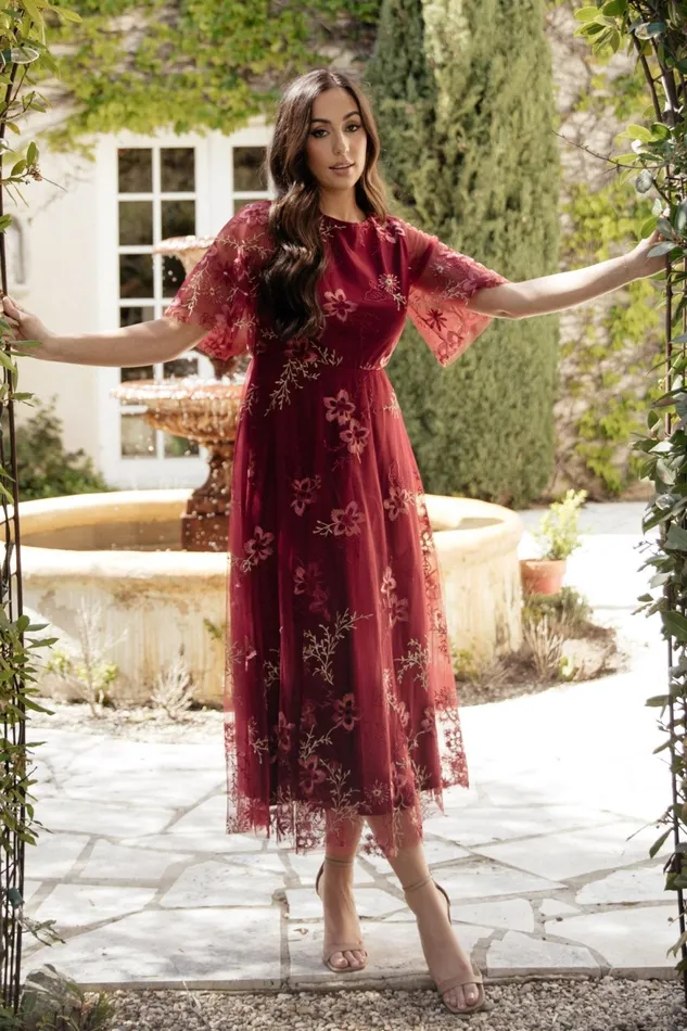 Women Tulle Styles Baltic Born Arabella Embroidered Tulle Maxi Dress Burgundy Floral Women Tulle Styles Baltic Born Arabella Embroidered Tulle Maxi Dress Burgundy Floral