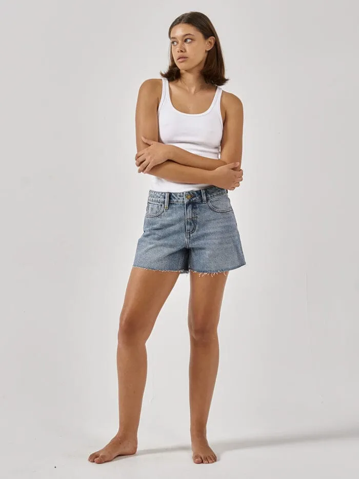 Womens Erica Mid Rise Short Weathered Blue Thrills Denim Shorts