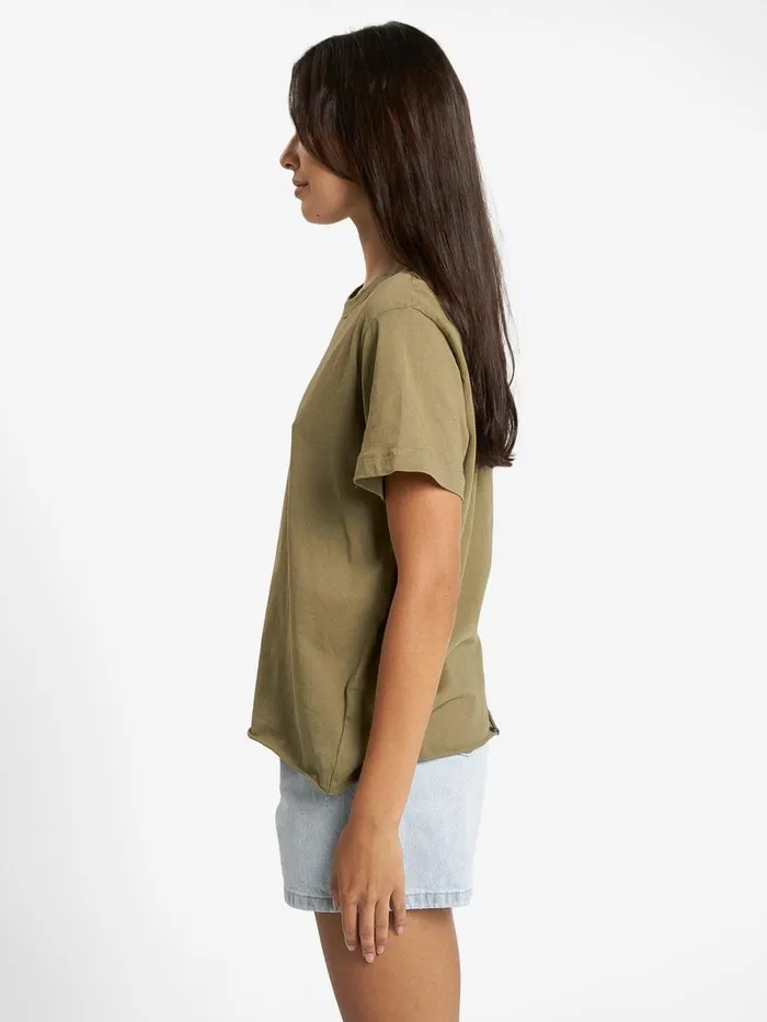 Womens Minimal Relaxed Tee Aloe Thrills Tops and Tees