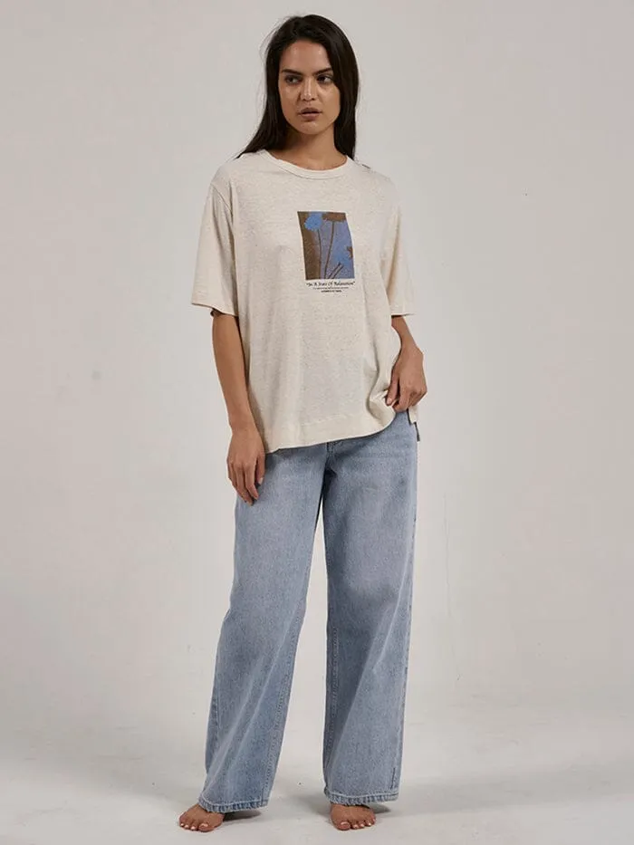 Womens Relaxation Station Hemp Box Tee Heritage White Thrills Tops and Tees